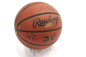 DETROIT PISTONS - 2005-06 Team Autographed Basketball w/Letter of Authenticity