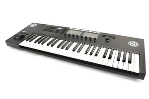 Native Instruments - KOMPLETE KONTROL S49 MIDI Keyboard Controller