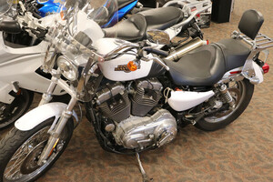 2008 Harley Davidson XL 883L Sportster Low - White Cruiser Motorcycle