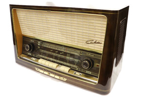 SABA 300 Automatic 9T - Vintage 1950's German Console Radio
