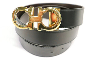 FERRAGAMO - GANCINI Reversible Black / Brown Leather Belt w/Gold Buckle - 40-In