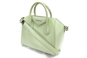 GIVENCHY - Small ANTIGONA Mint Green Box Leather SHOULDER BAG 