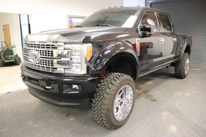 FORD - 2017 F250 Platinum Super Duty Crew Cab Pickup Truck