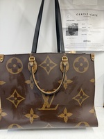 Louis Vuitton Handbag 