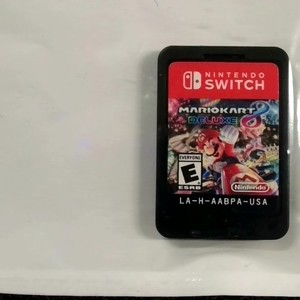Mario Kart 8 Deluxe Edition (Nintendo Switch, 2017) cartridge Only