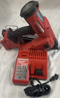 Milwaukee M18 FUEL 15 Gauge Angled Finish Nailer 