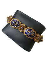 18k Gold Ornate Bracelet w/ Blue Stones 