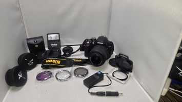 Nikon D3200 With accessories