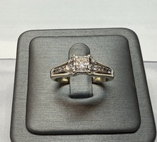  White Gold Princess Cut Diamond Ring