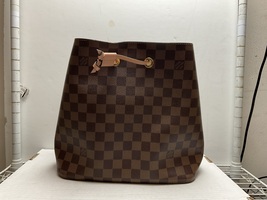 Louis Vuitton Hand Bag 