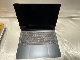 Apple MacBook Pro A3113