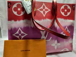 LOUIS VUITTON OnTheGo Escale 