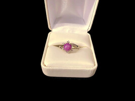 14k WG Pink Star Sapphire Ladies Ring