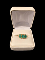 10k YG Three Set Emerald Stone Ladies Ring