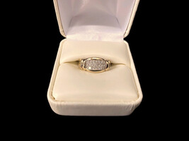 18k WG Princess Cut Band Diamond Ring
