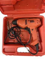 Used Black and Decker Corded Chuck Drill 10mm In Case With Level Indicator