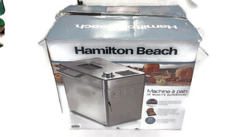  HOME APPLIANCES. HAMILTON BEACH PREMIUM BREAD MAKER 29890. 21 SETTINGS