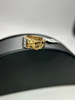  Yellow gold half nugget with diamonds 