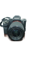 CAMERA. SONY  ilce-7m2 WITH BATTERY AND CAMERA STRAP. POINT AND SHOOT. 