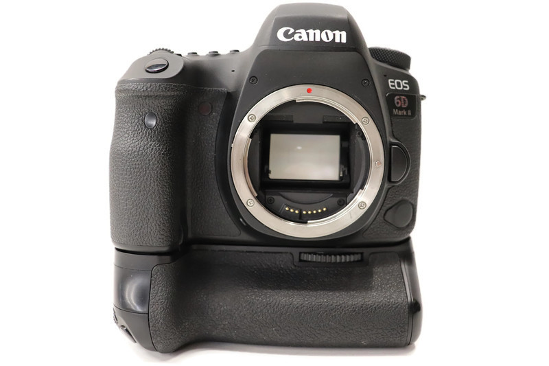 CANON EOS 6D Mark II - 26MP DSLR Camera w/28-80mm Lens & Battery Grip w/2x Batt