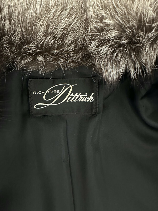 Full Length SILVER FOX Full Pelt Fur Coat Ladies Size M L