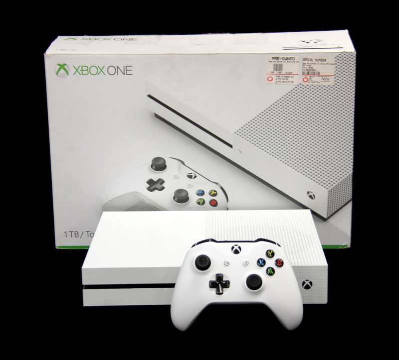 Microsoft Xbox One S 1TB White Console Model 1681 With Controller