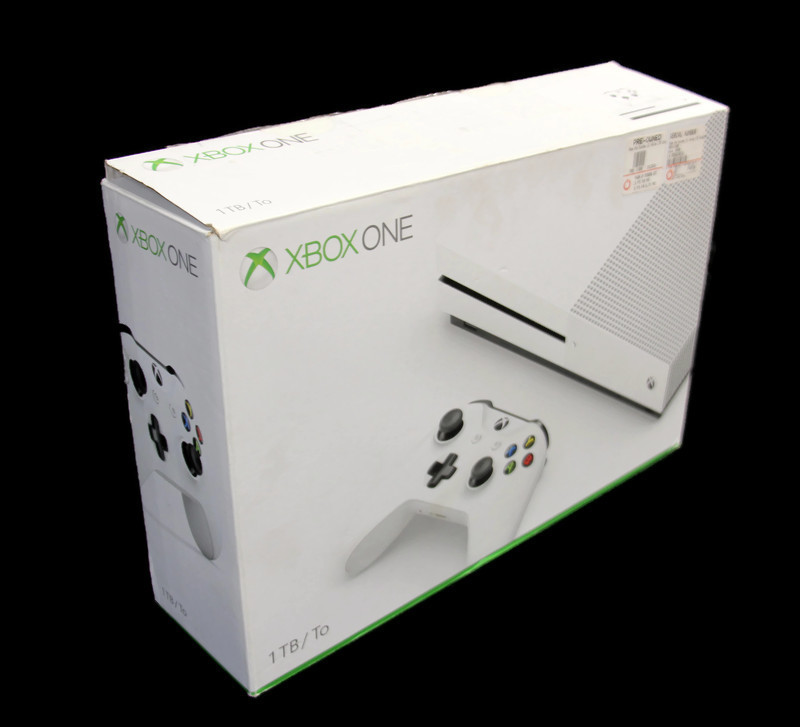 MICROSOFT Xbox One S (1681) - 1TB Console w/Wireless Controller