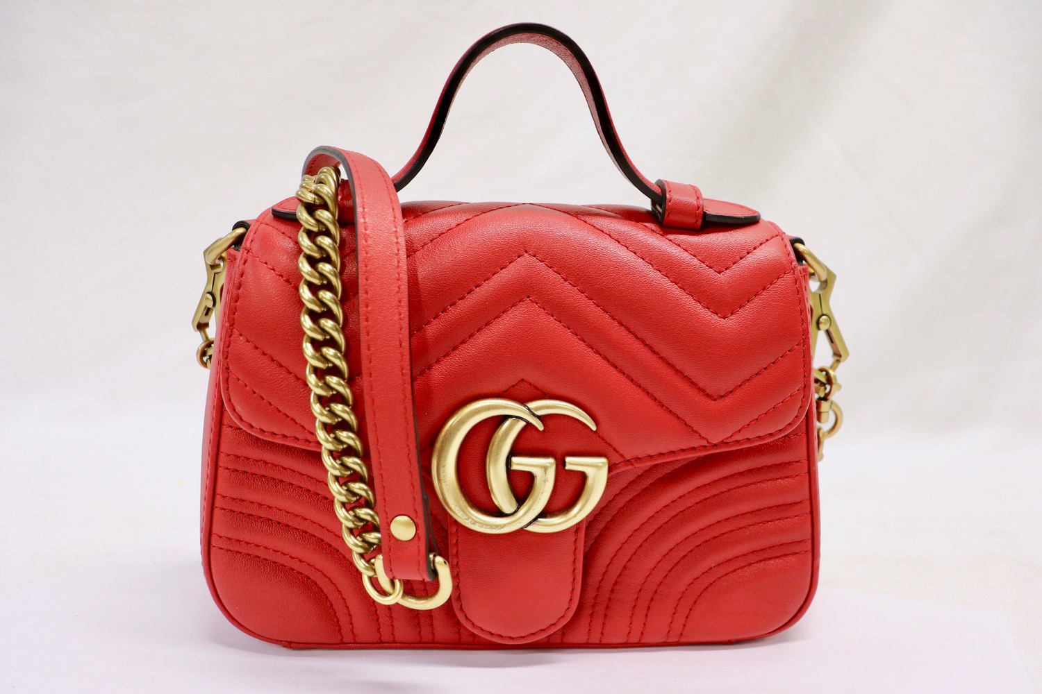 Authentic Gucci Calfskin Matelasse Chevron Mini GG Marmont Top Handle Bag Gucci Calfskin Matelasse Chevron Mini GG Marmont Top Handle  main image 3