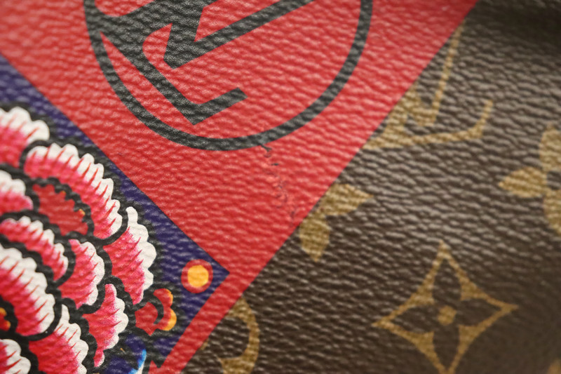 Limited Edition Neverfull MM in Kabuki monogram with Pouch by Kansai  Yamamoto (GI5117) - Reetzy