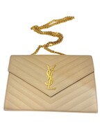 YVES SAINT LAURENT - Cassandre Envelope WALLET ON CHAIN Grain De Poudre Nude 