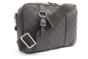 LOUIS VUITTON - Damier Infini Onyx Cowhide Leather SIRIUS MESSENGER Bag - N45286