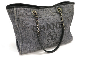CHANEL Deauville MM Straw Tote Navy Blue - Very Good, Authentic