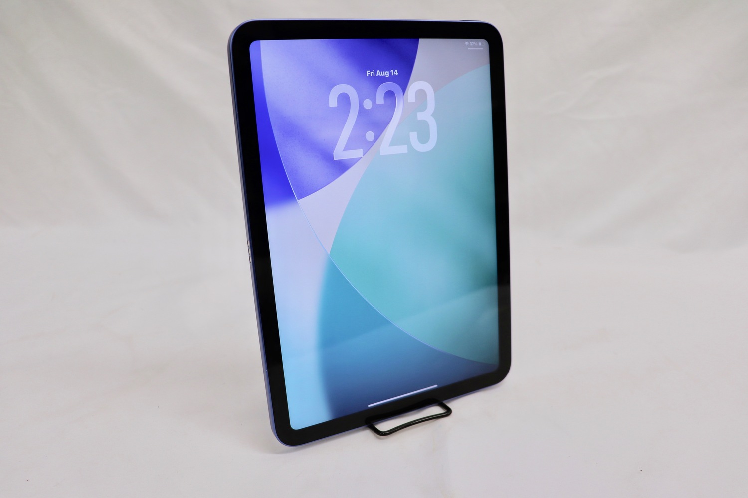 APPLE iPad 10th Gen A2696 10.9