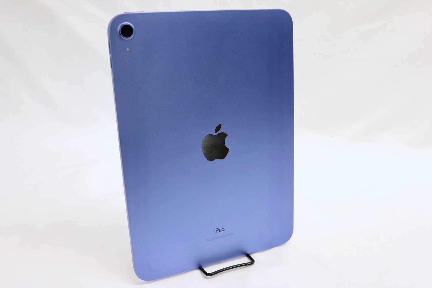 APPLE iPad 10th Gen A2696 10.9